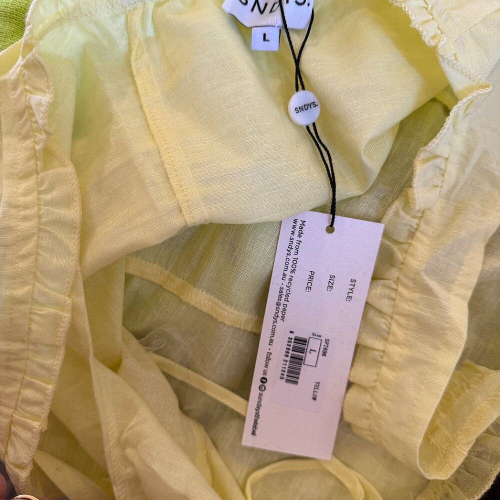 SNDYS x Revolve Esmeralda Top Size L NWT - Picture 7 of 7